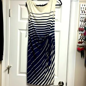 Tahari Navy and White sleeveless ruched dress size 10